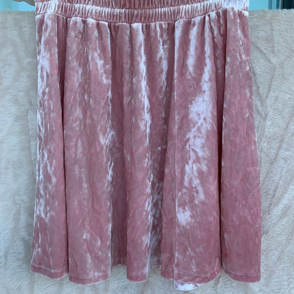 Women (girls) skirt velour. Color: beautiful creamy-pink.